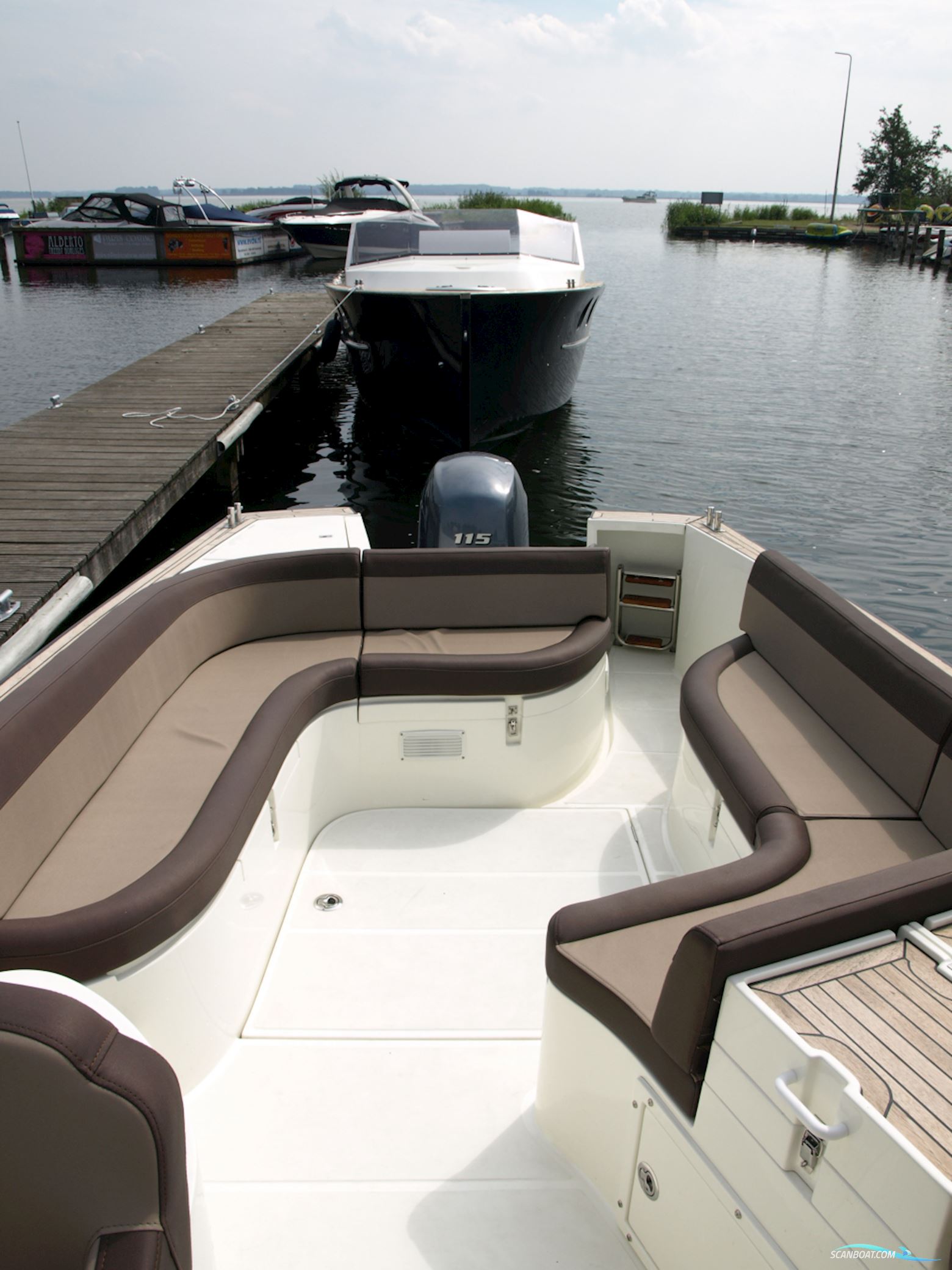 Oudhuijzer 700 CABINE, zeer chique en stijlvol