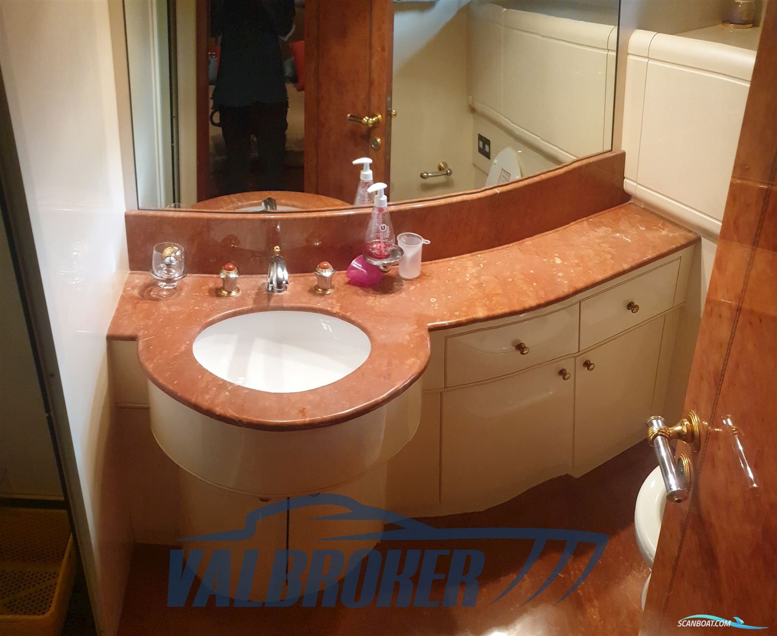 Overmarine Mangusta 72