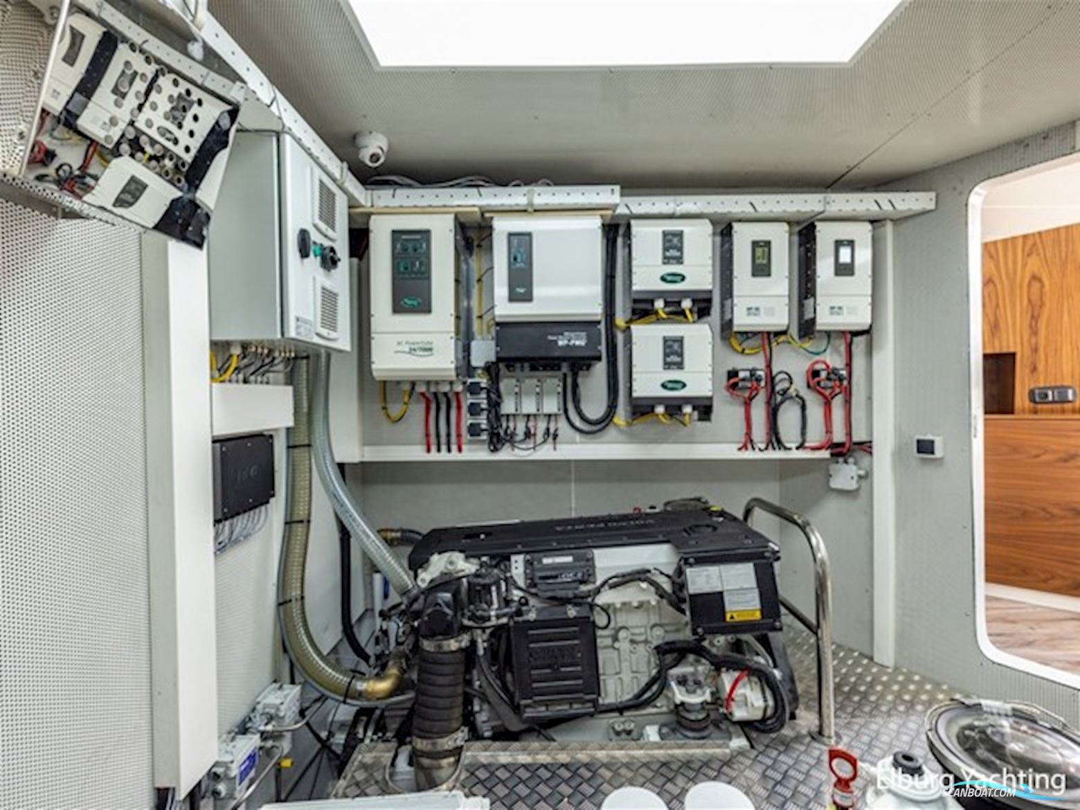 Pacific Pearl Fly 21.00  - CB  - Stabilizers