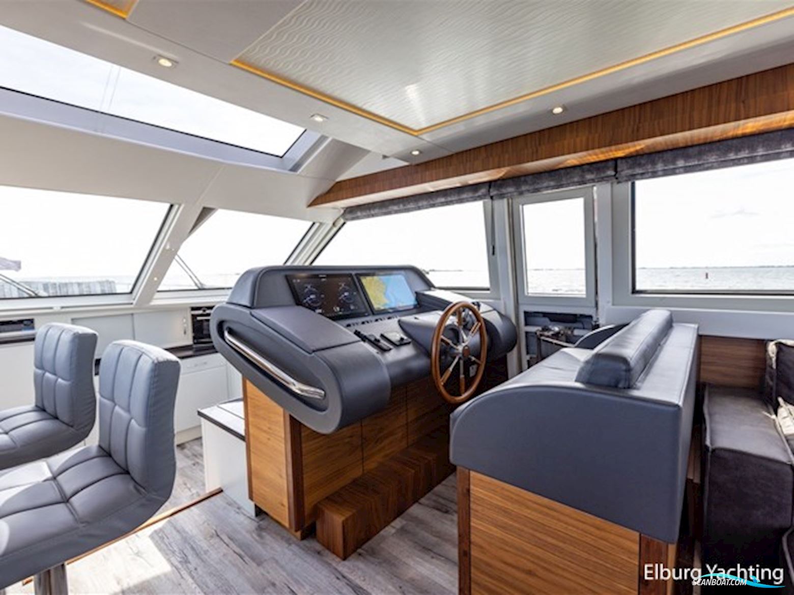 Pacific Pearl Fly 21.00 - CB - Stabilizers