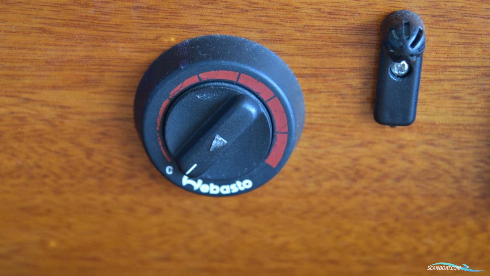 Parad 31 Flying Bridge