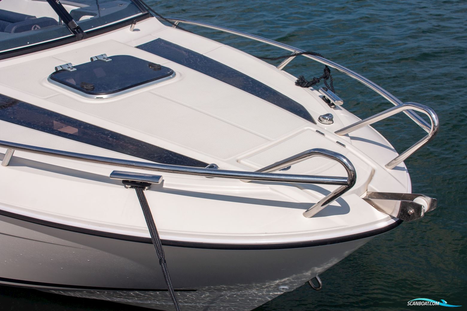 Parker 630 Day Cruiser