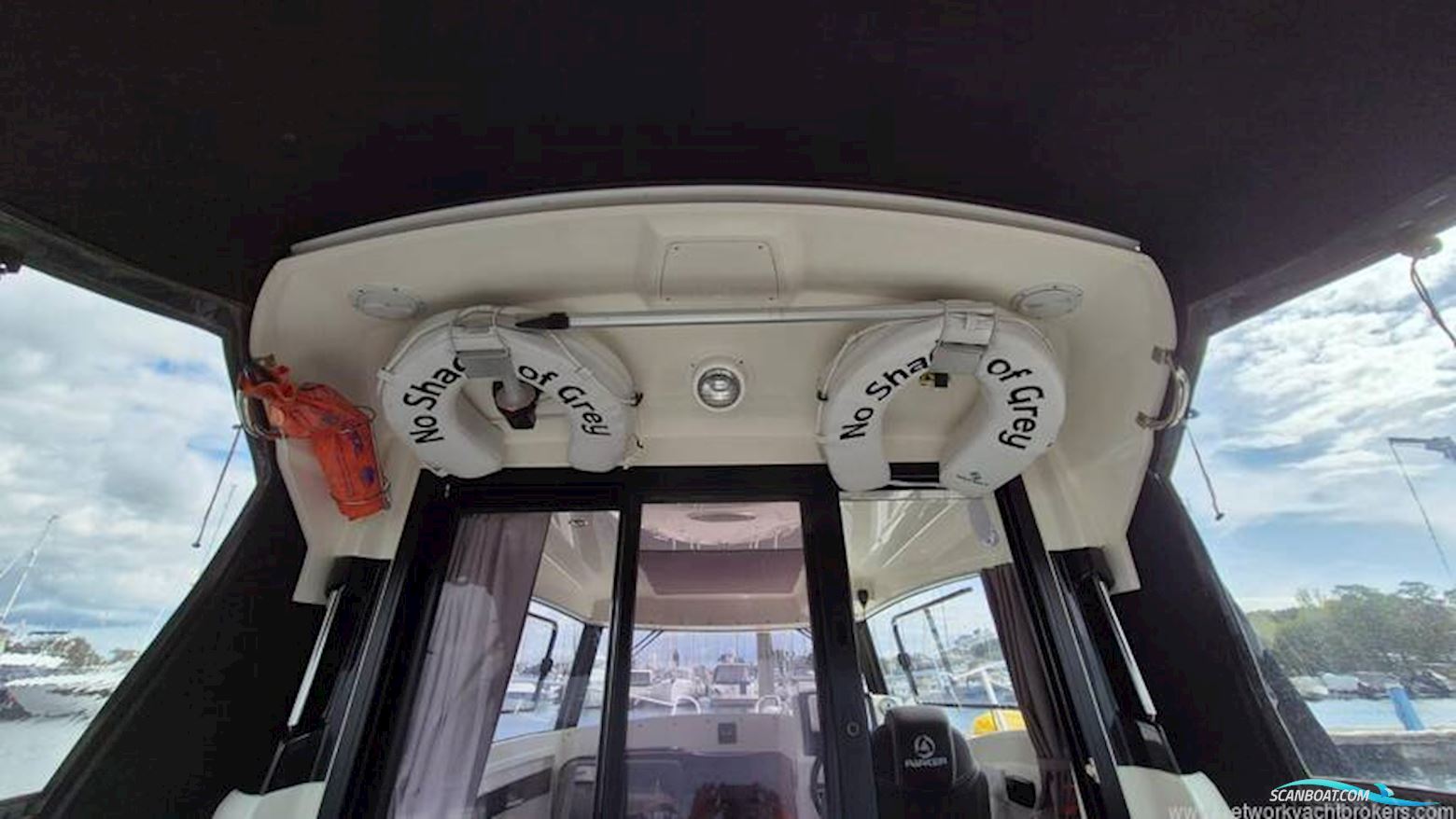 Parker 660 Weekender