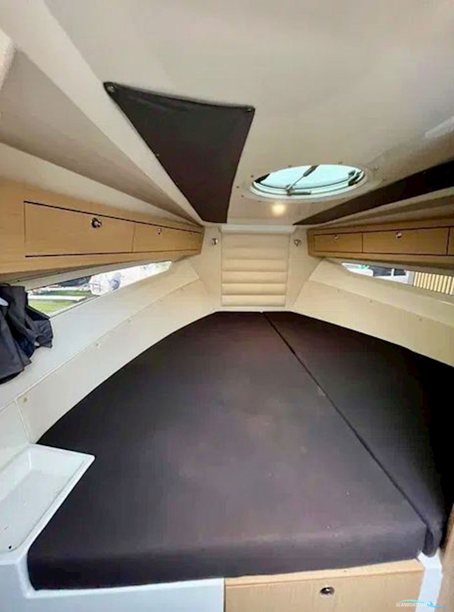 Parker 800 Cruiser