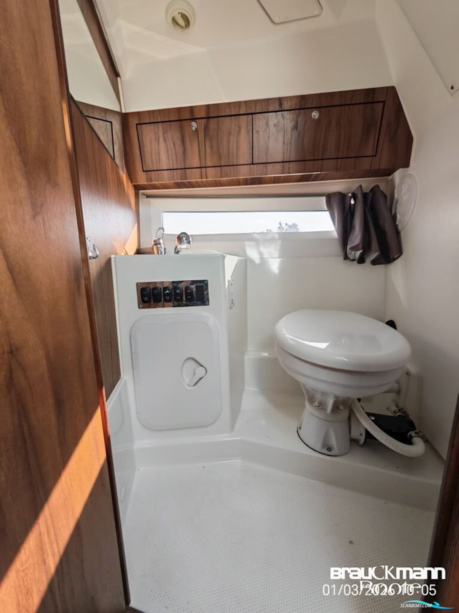 Parker Marine 790 Explorer