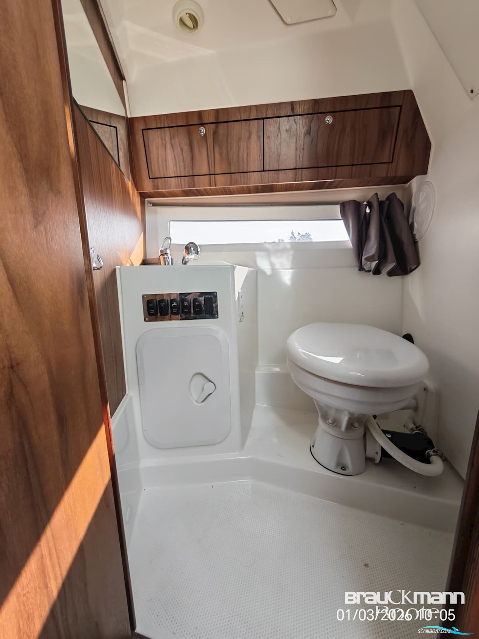 Parker Marine 790 Explorer