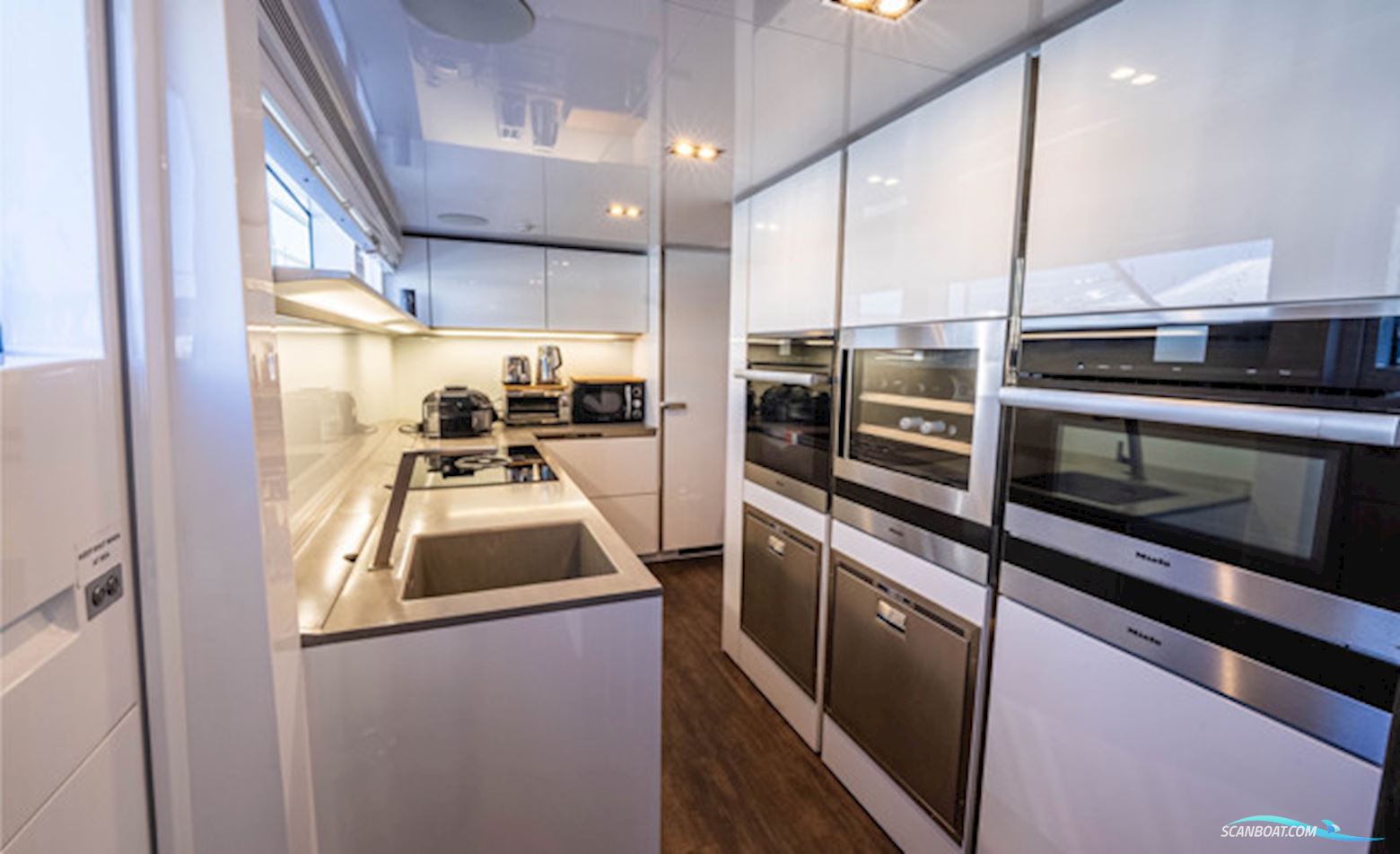 Pearl Yachts 95
