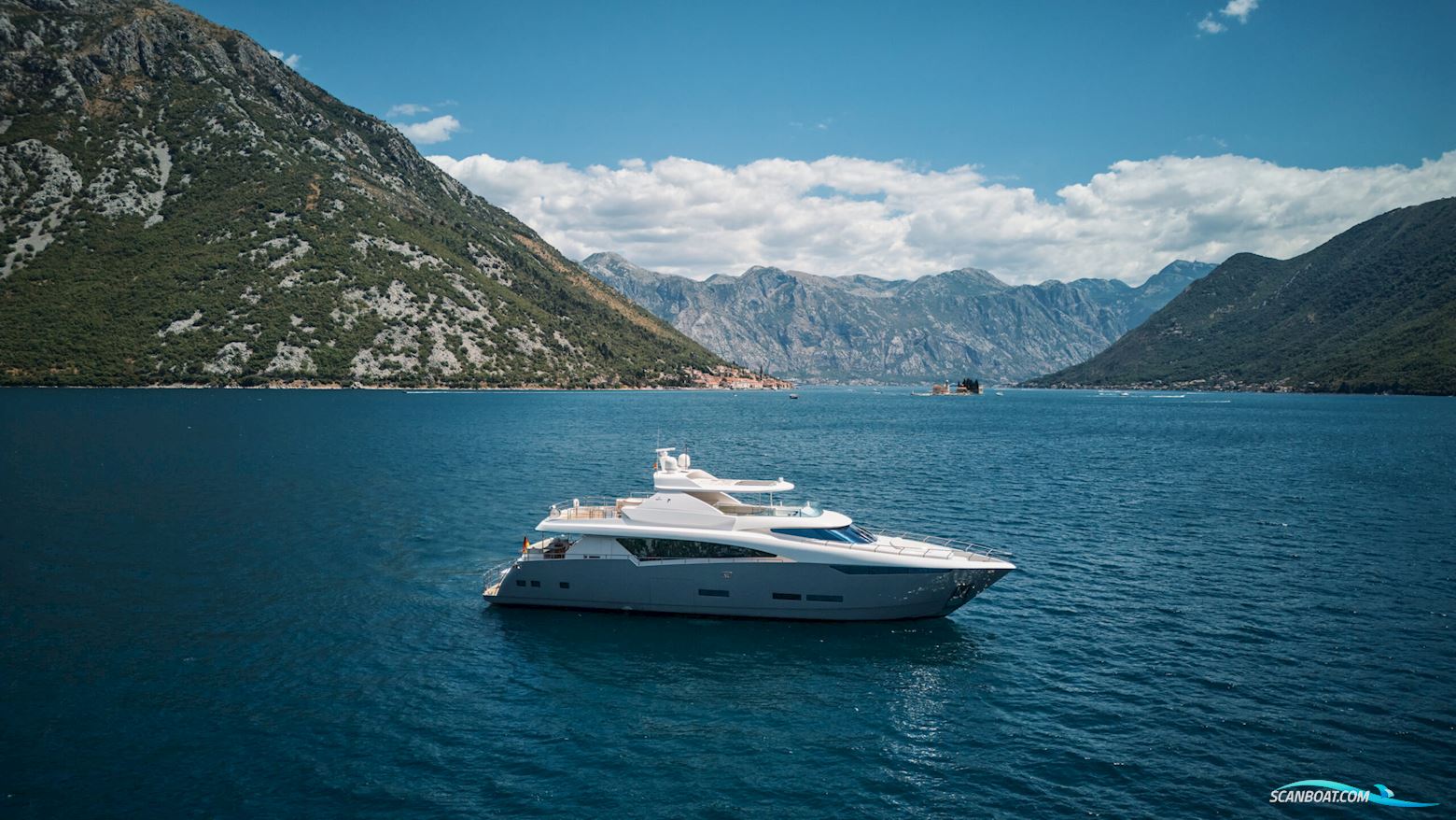 Peer Gynt Big Rubber Duck