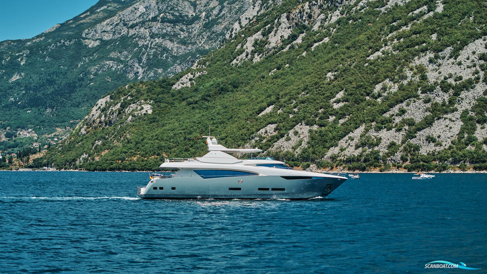 Peer Gynt Big Rubber Duck