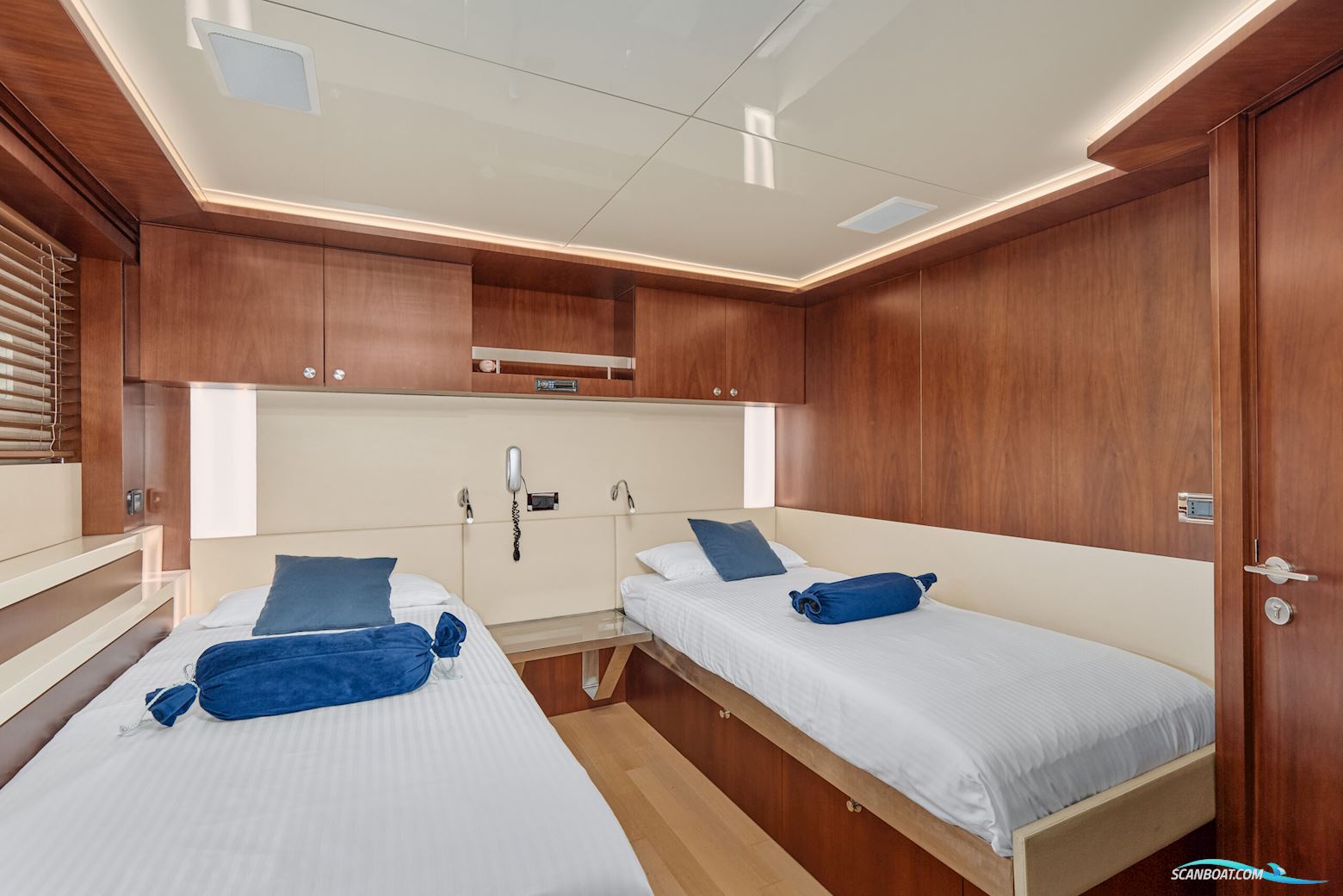 Peer Gynt Big Rubber Duck