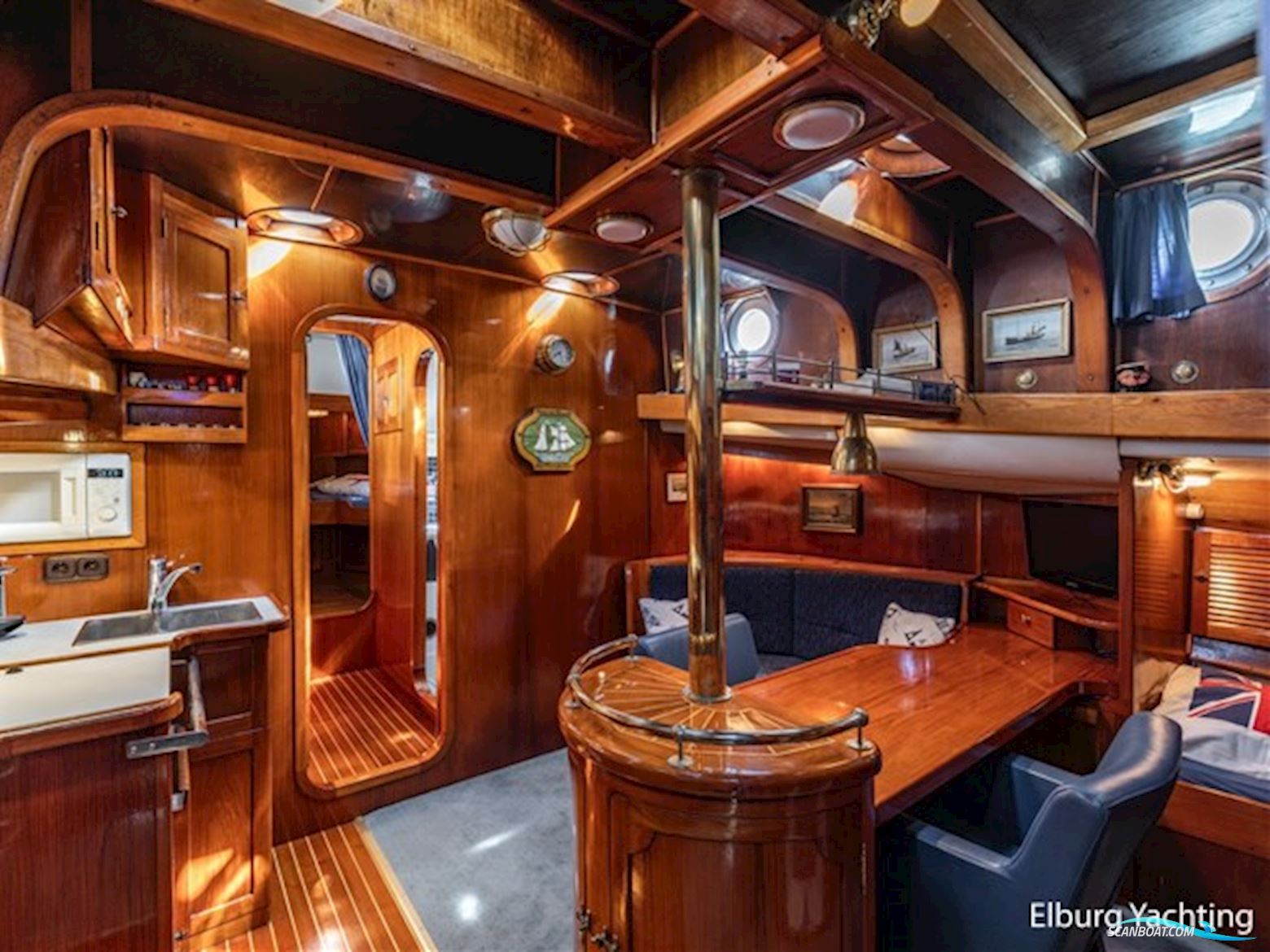 Pegasus II 16.71 - Vluchtschip