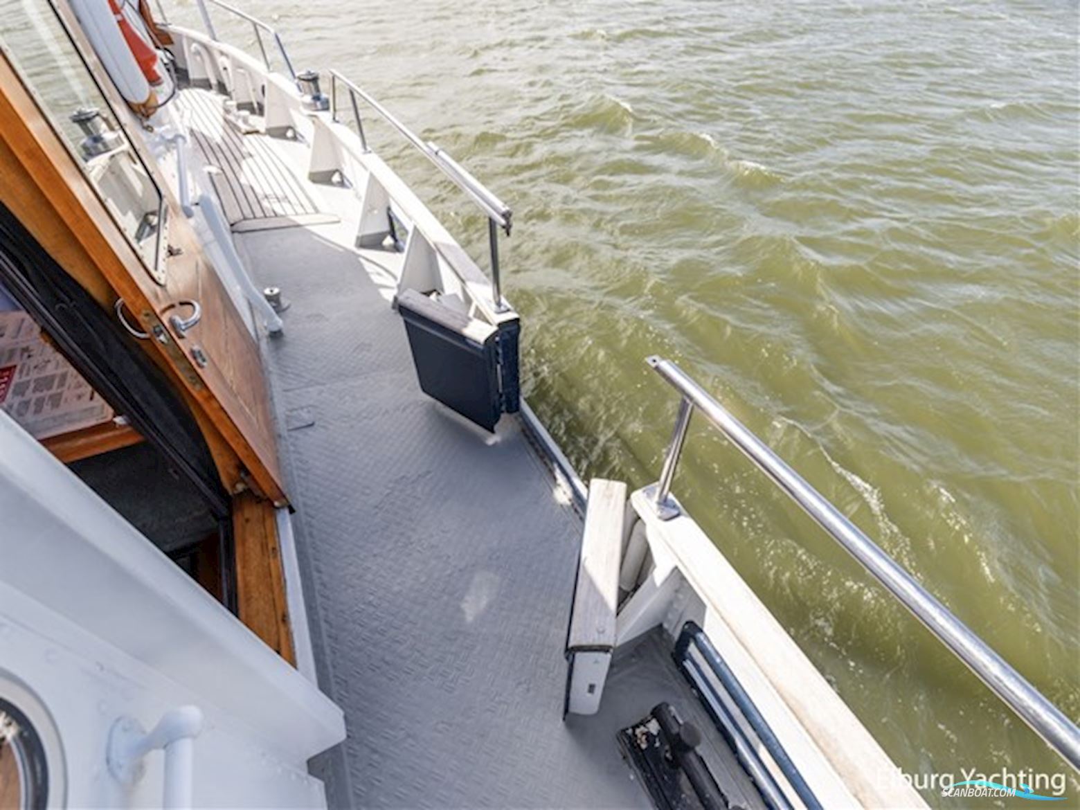 Pegasus II 16.71 - Vluchtschip