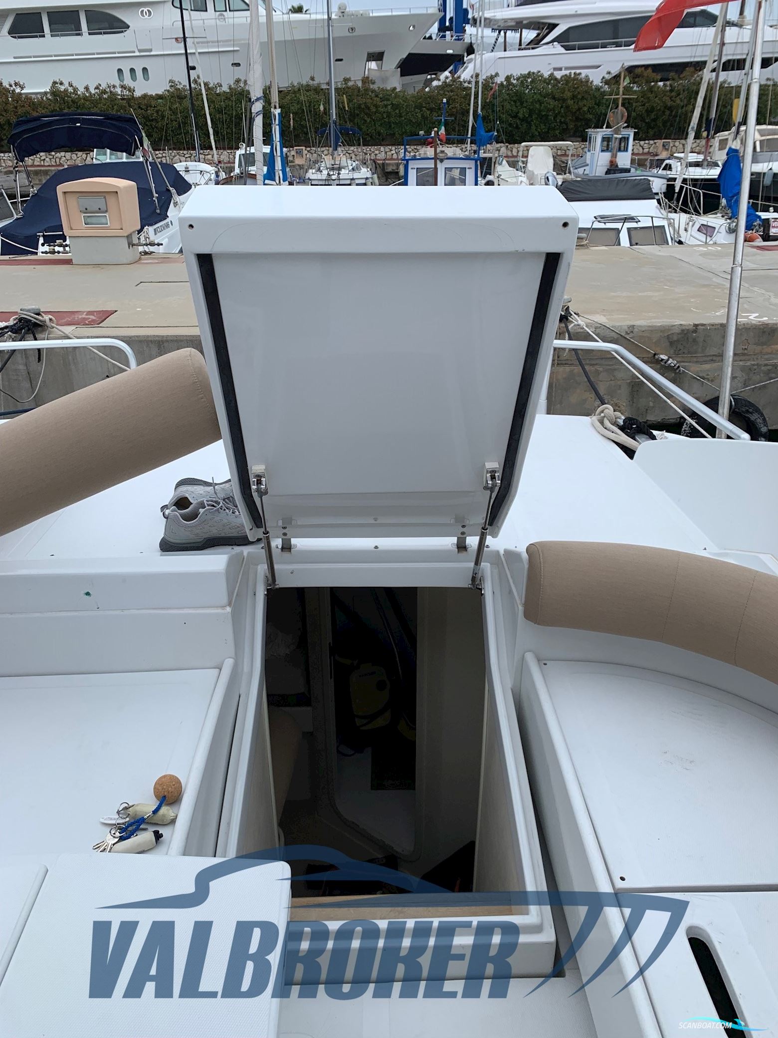 Pershing 40