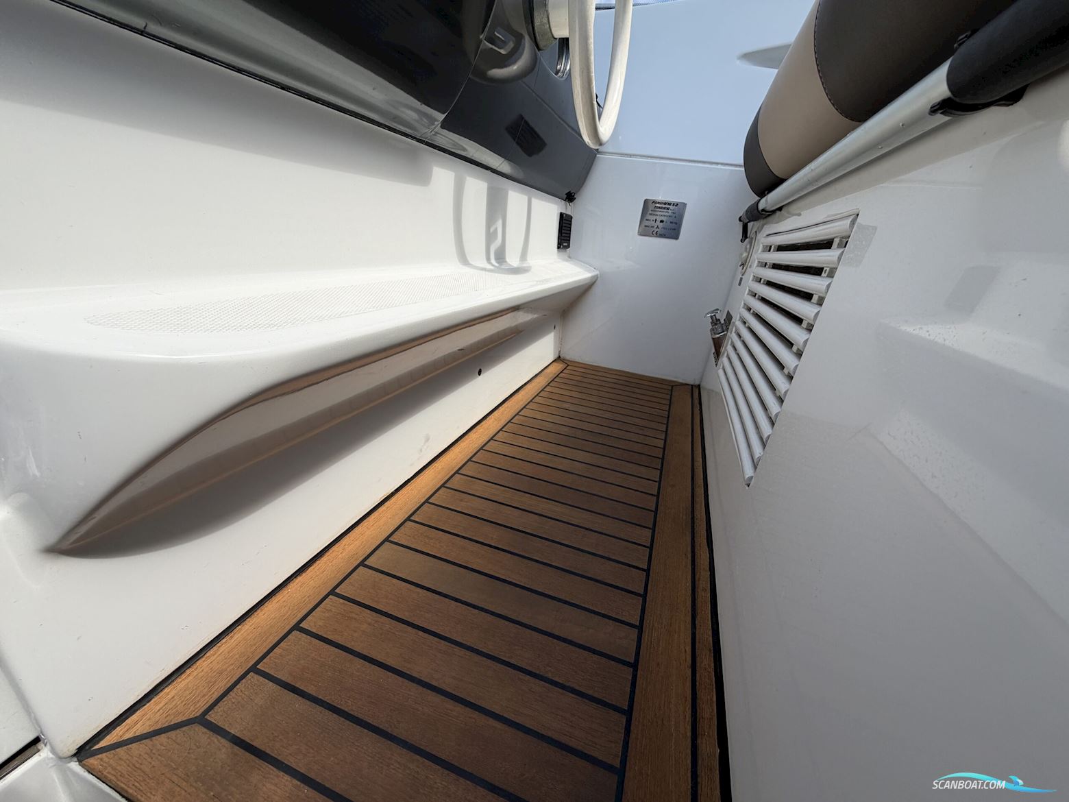 Pershing 52