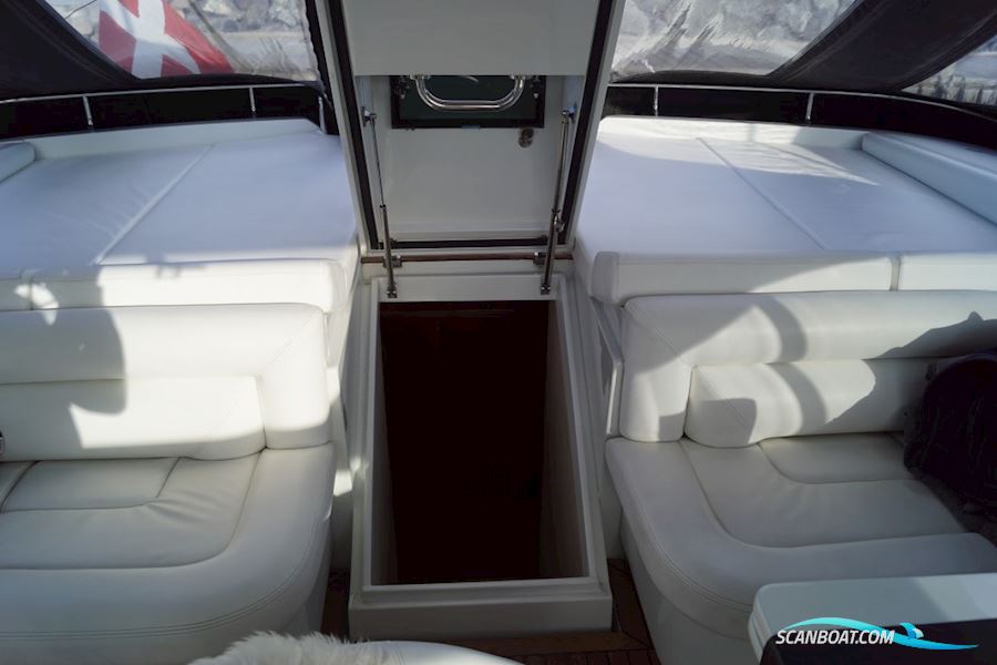 Pershing 54 - Unik Stand / Mint Conditon