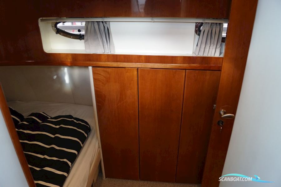 Pershing 54 - Unik Stand / Mint Conditon