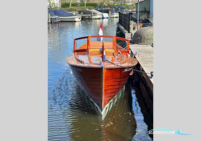Peterson Daycruiser Motorboten 1935, met Volvo Penta motor, The Netherlands
