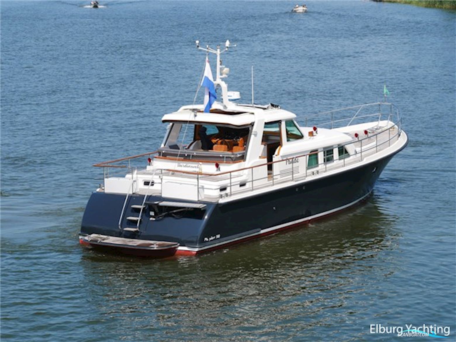 Pieter Beeldsnijder 58 - Open Pilothouse 