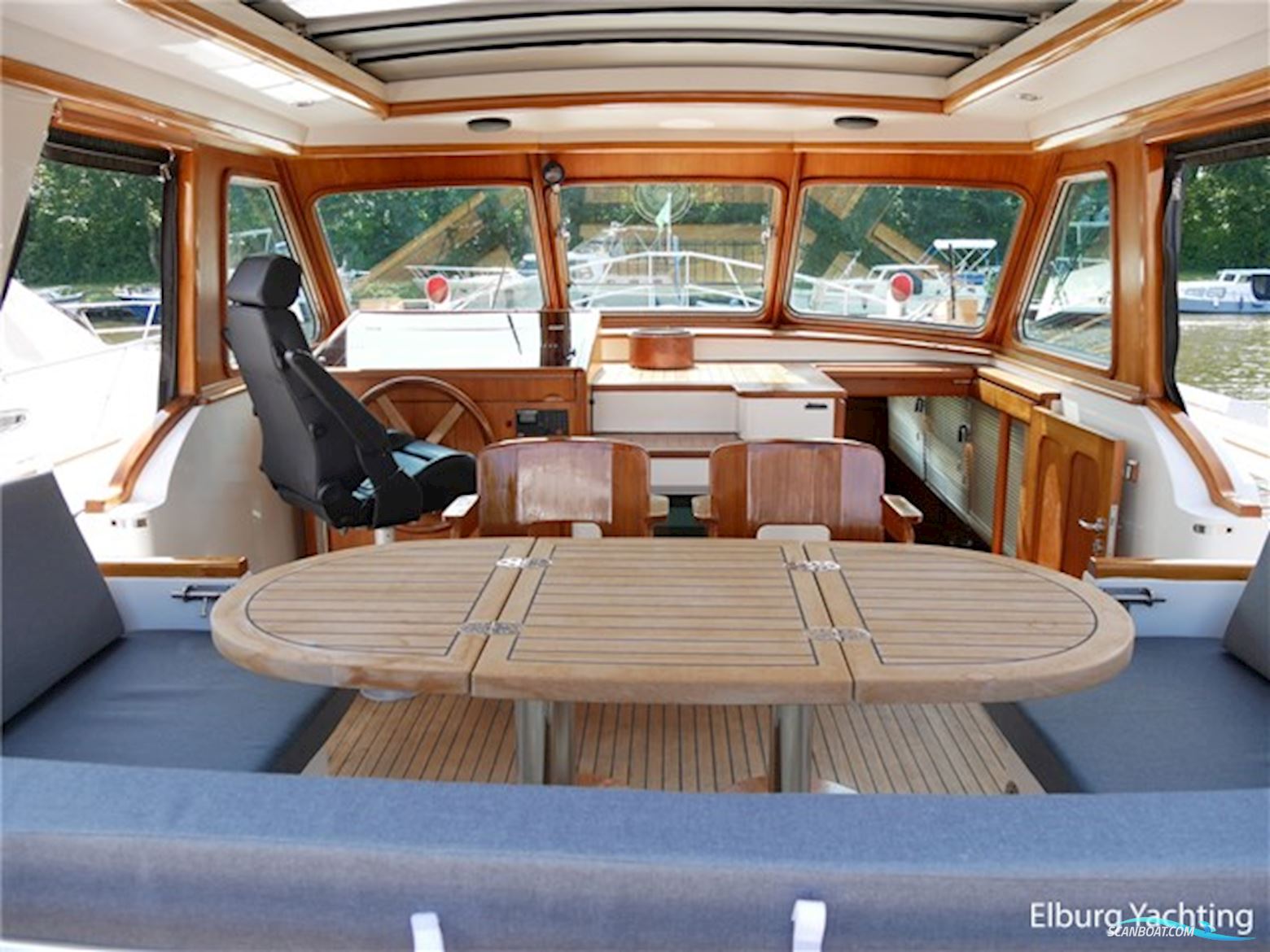 Pieter Beeldsnijder 58 - Open Pilothouse