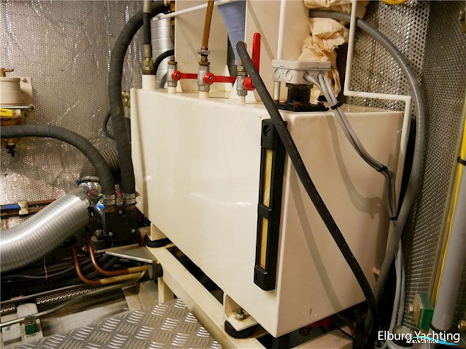 Pieter Beeldsnijder 58 - Open Pilothouse