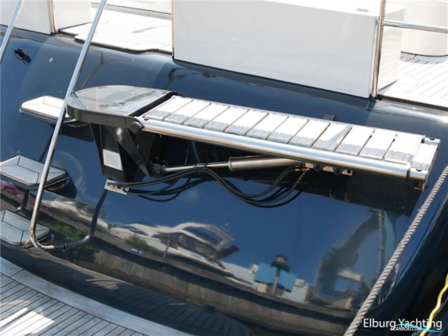 Pieter Beeldsnijder 58 - Open Pilothouse