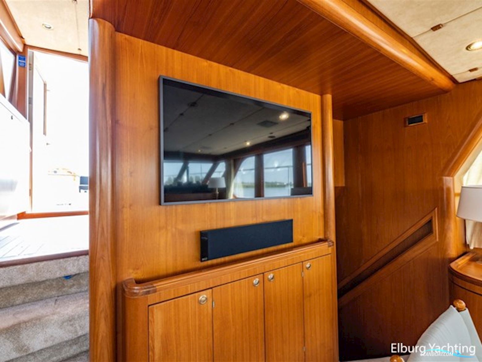 Pieter Beeldsnijder 60 - Explorer Yacht 