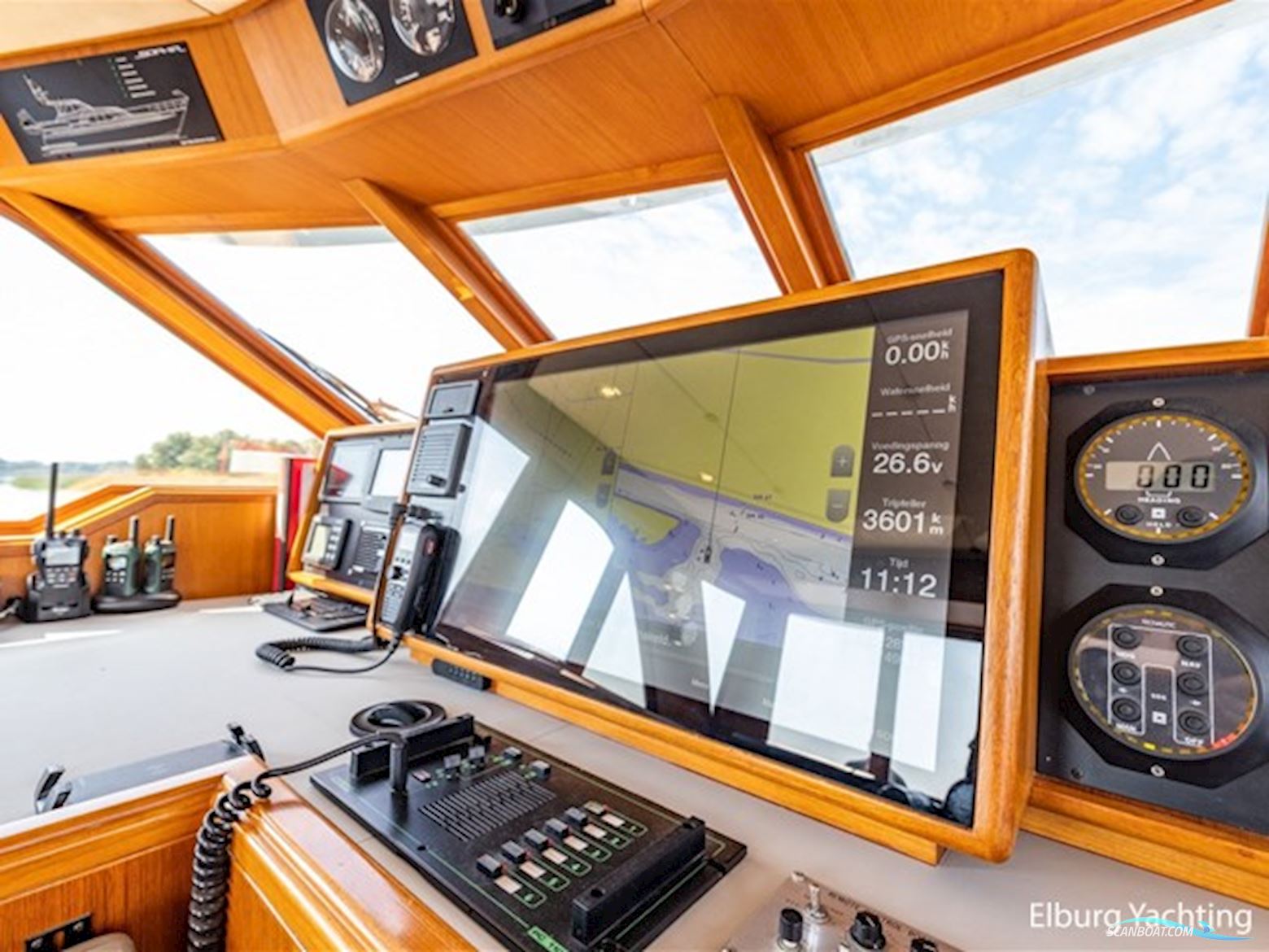 Pieter Beeldsnijder 60 - Explorer Yacht