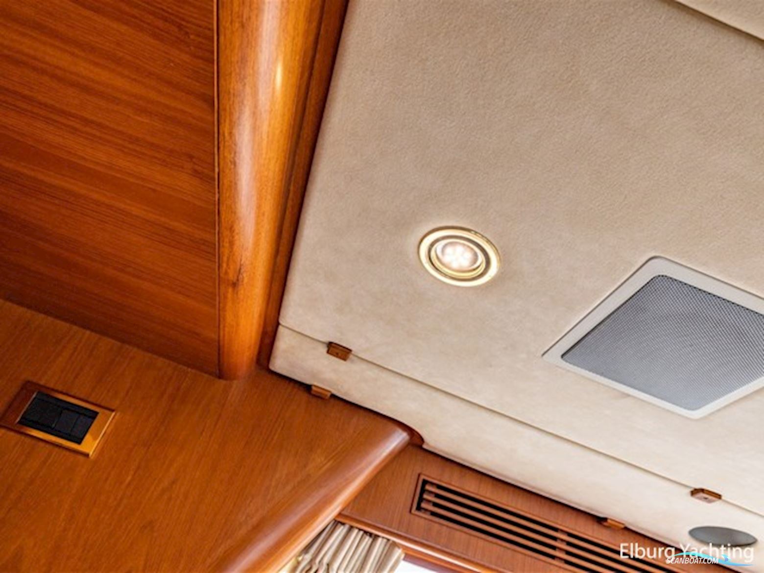 Pieter Beeldsnijder 60 - Explorer Yacht