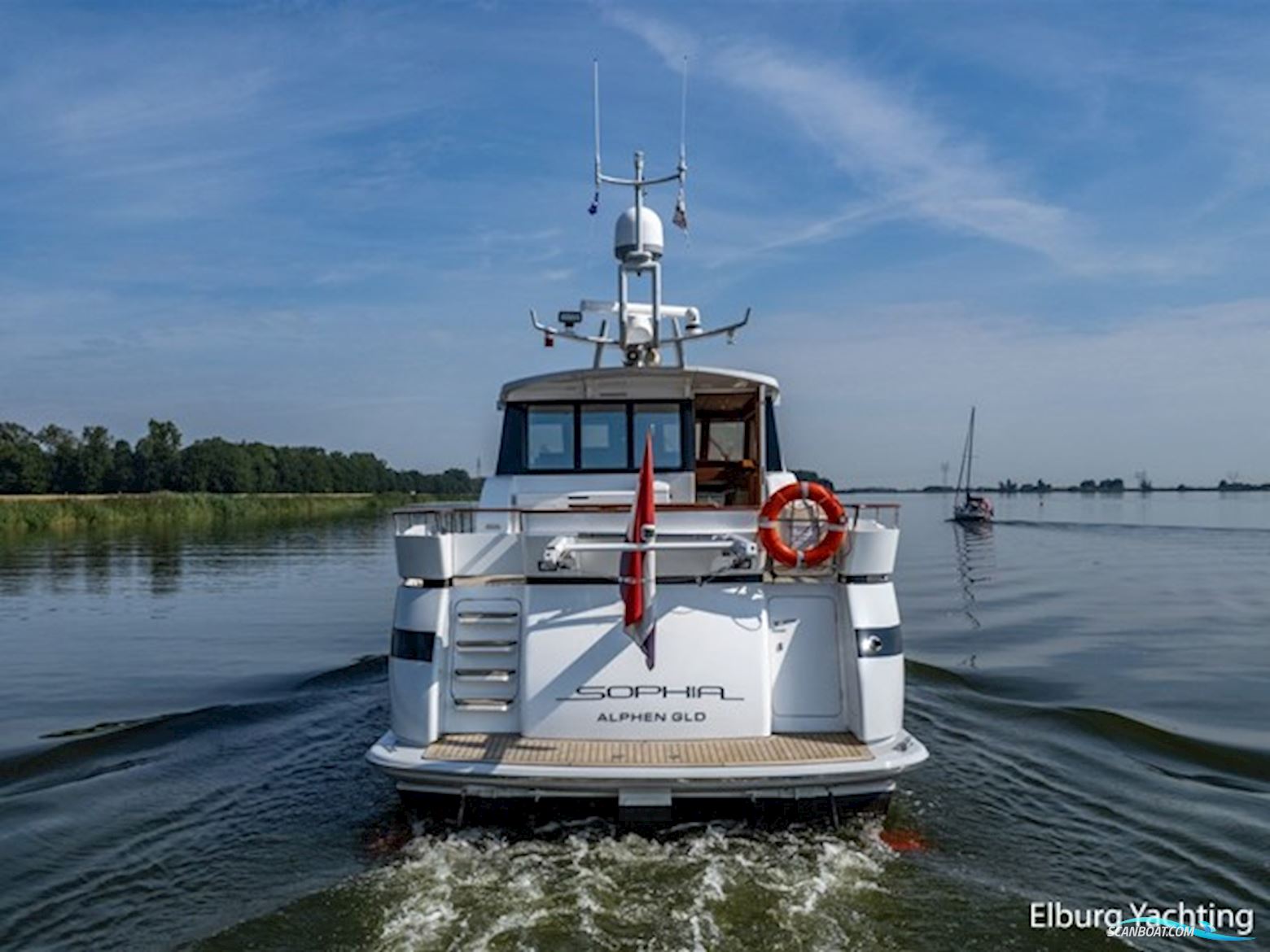 Pieter Beeldsnijder 60 - Explorer Yacht