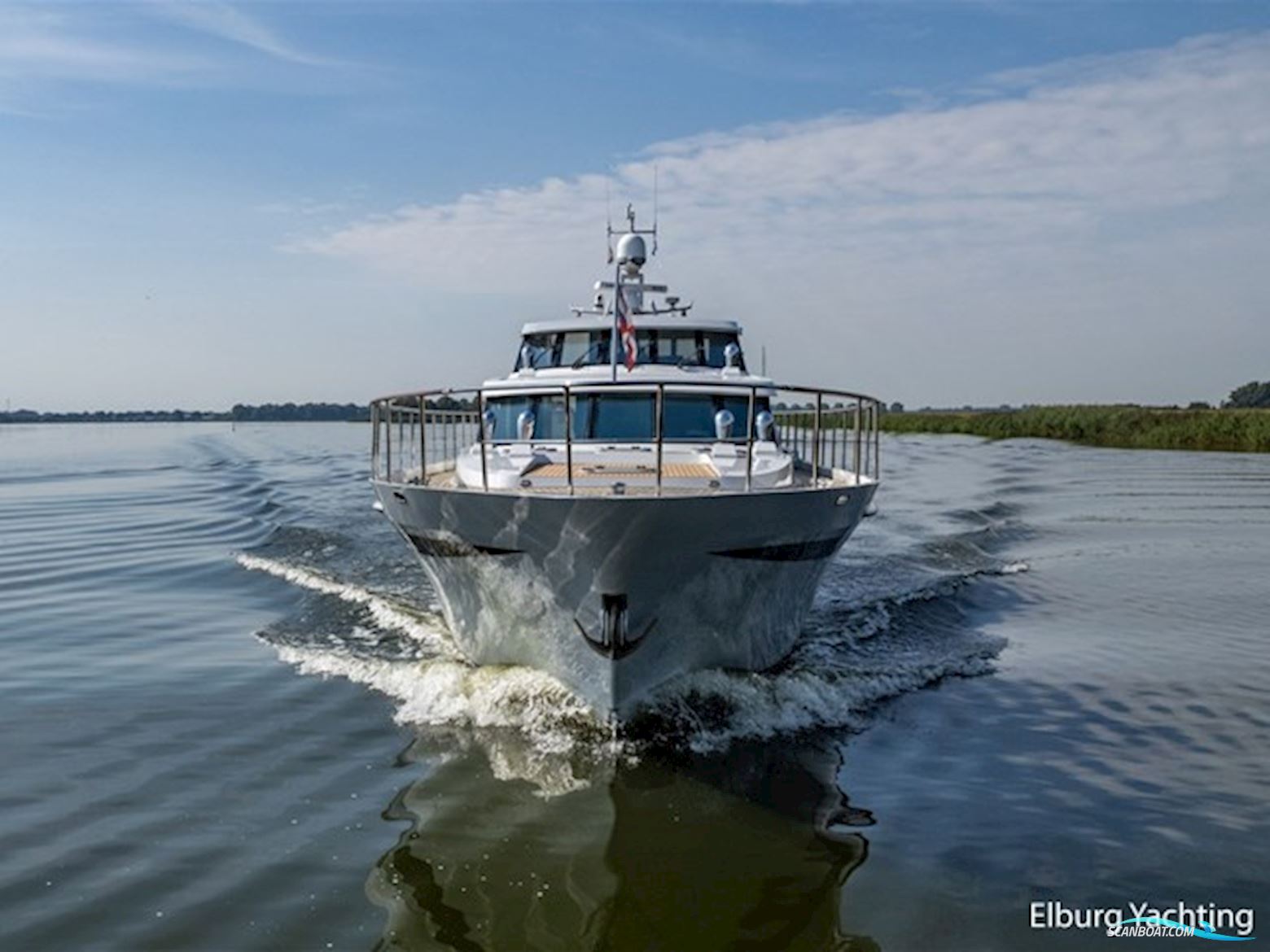Pieter Beeldsnijder 60 - Explorer Yacht