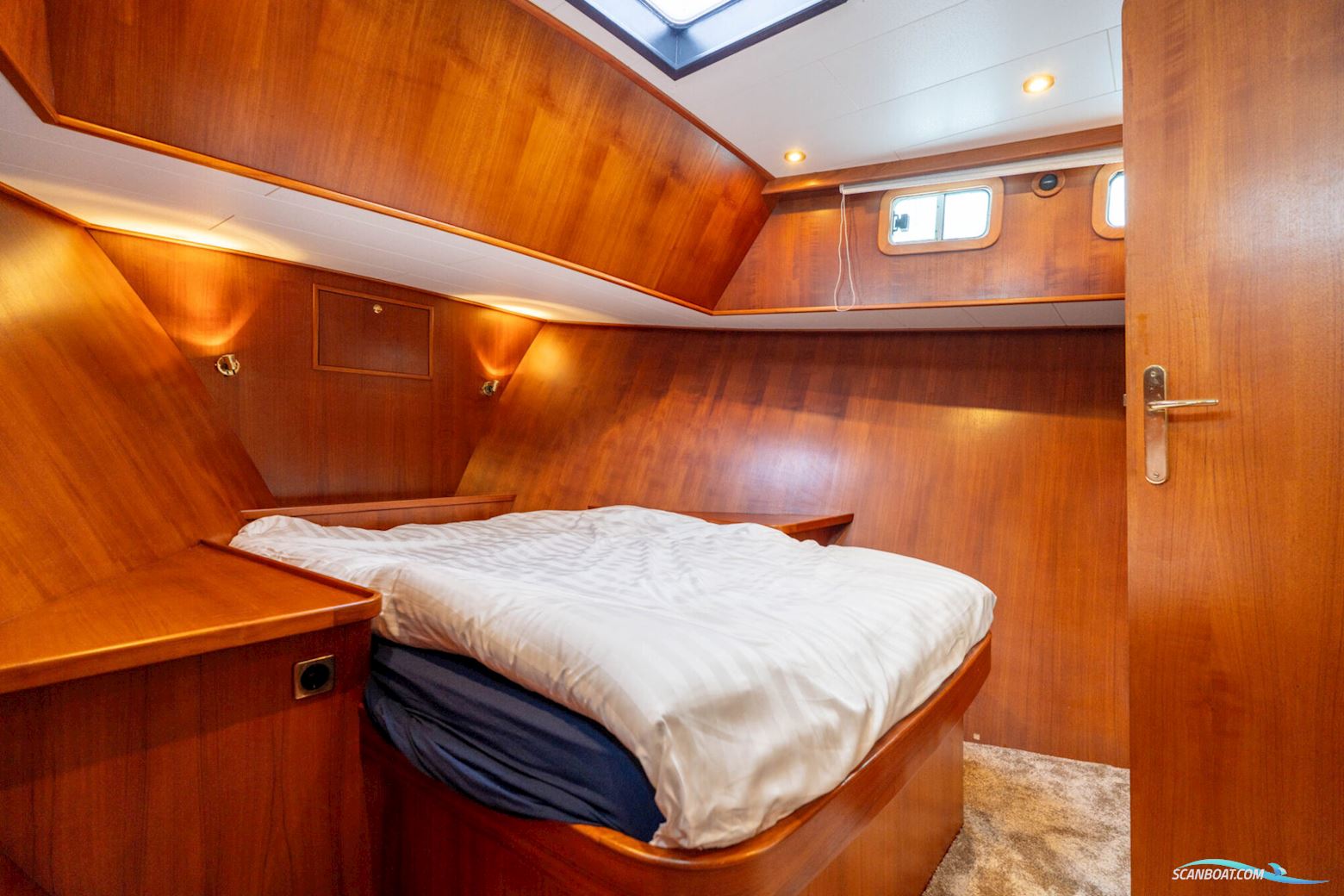 Pieter Beeldsnijder Spiegelkotter 15.00 VS