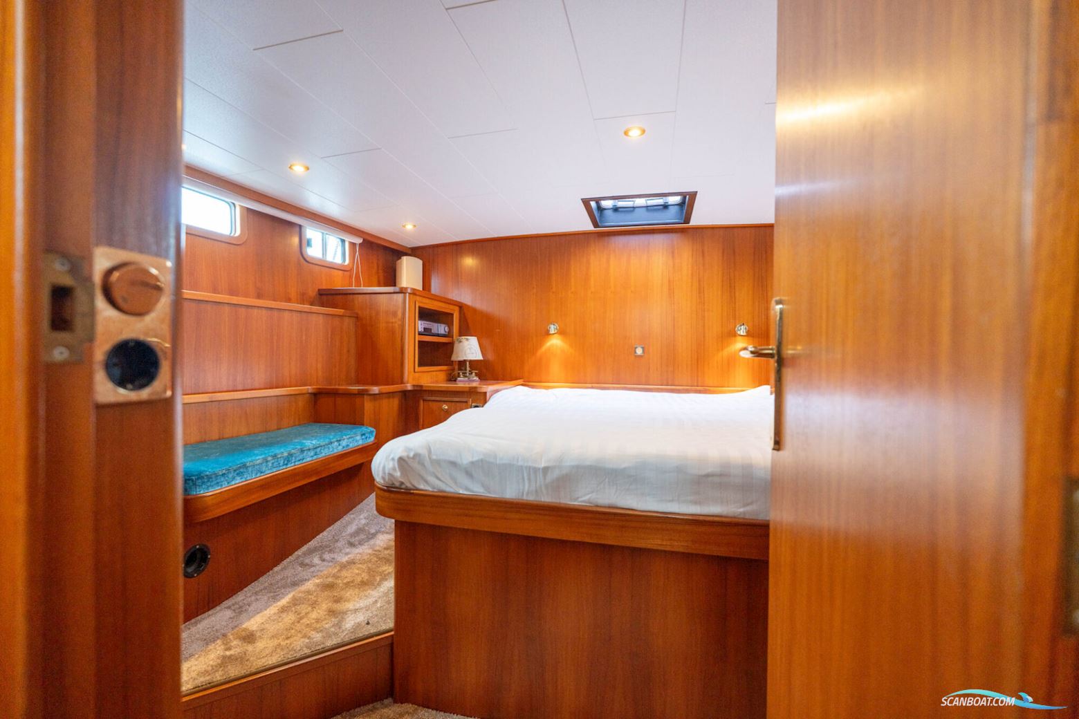 Pieter Beeldsnijder Spiegelkotter 15.00 VS