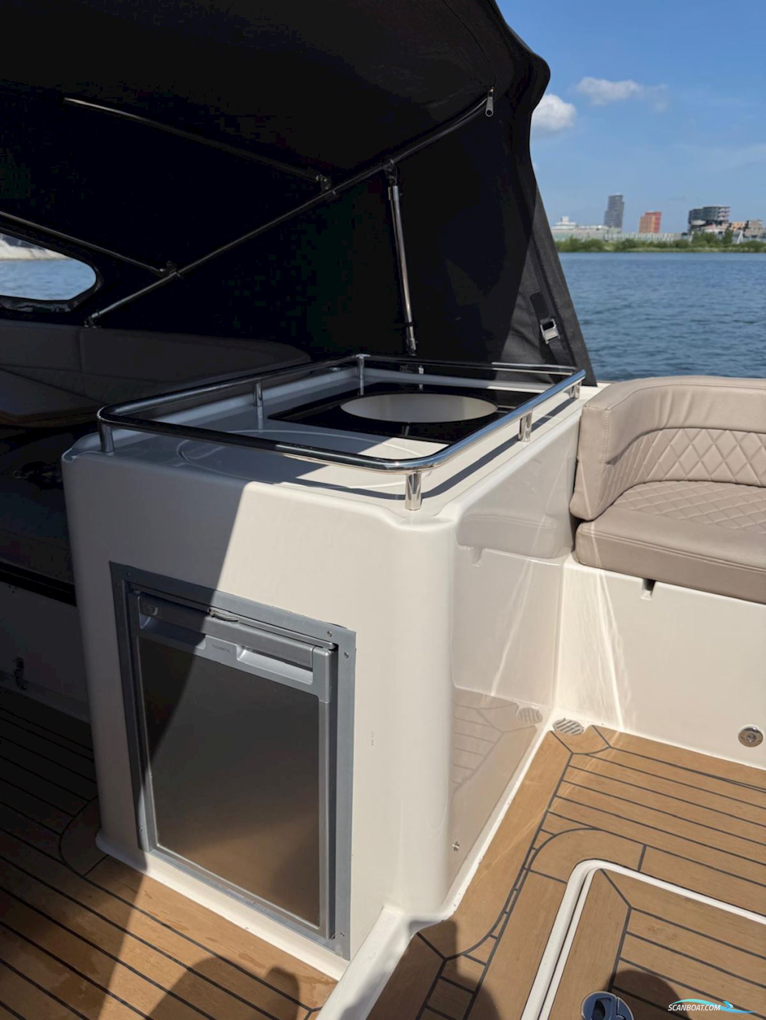 Pieterman 860 Tender
