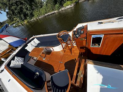 Pieterse 850 Motorboten 2001, met Vetus 42 pk motor, The Netherlands