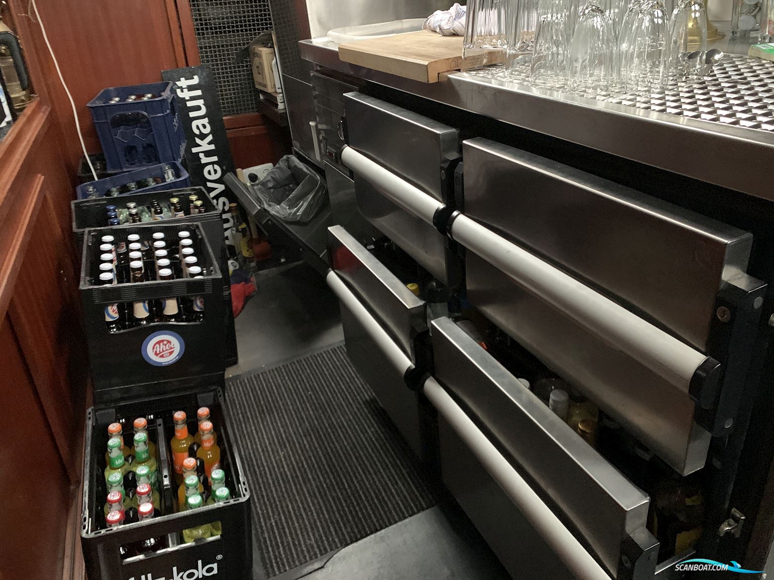 Platbodem Motortjalk