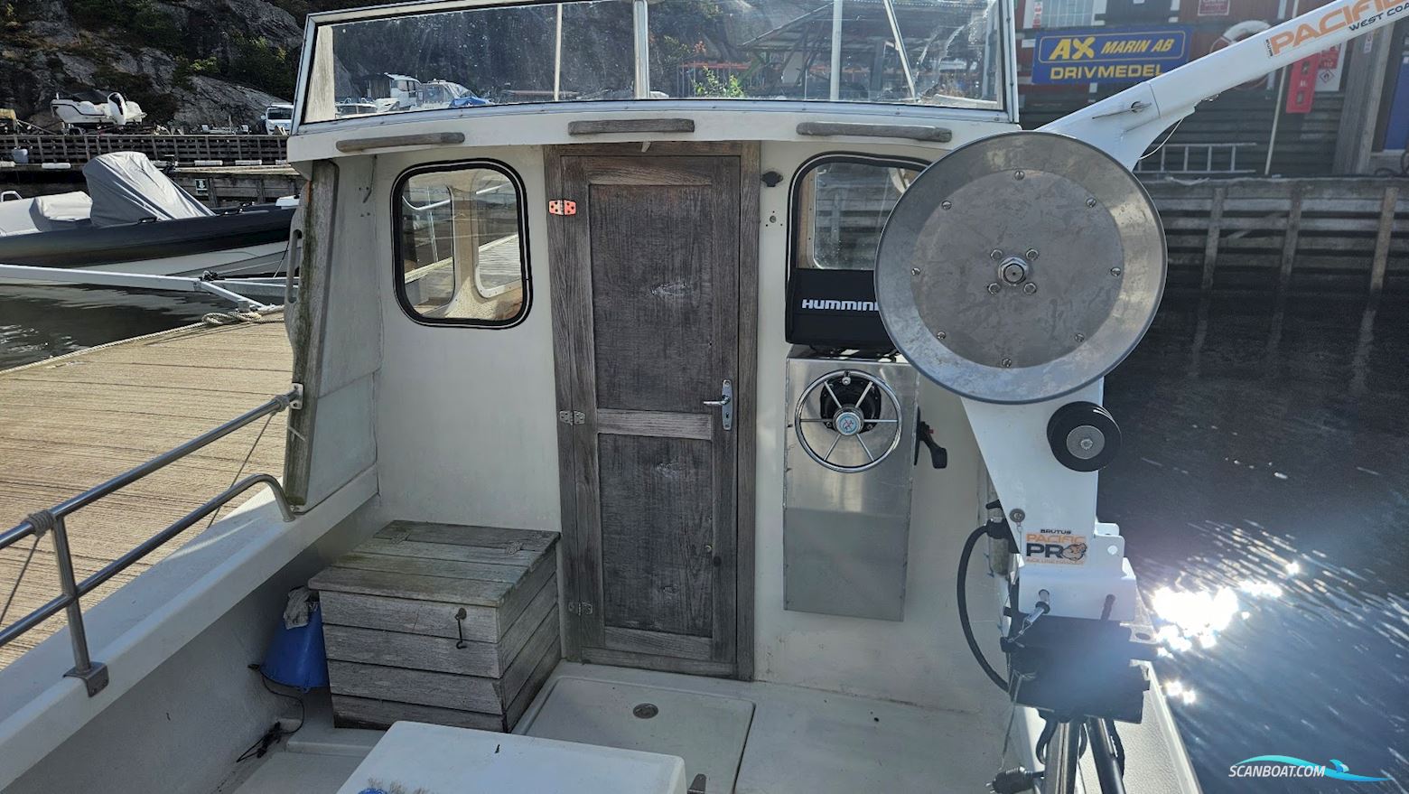Pollux 21 Fishing