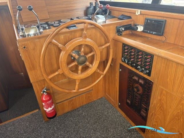 President 395 - Flybridge