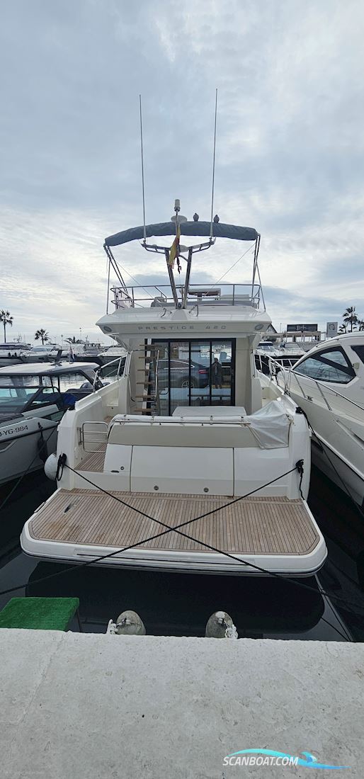 Prestige 420 Fly