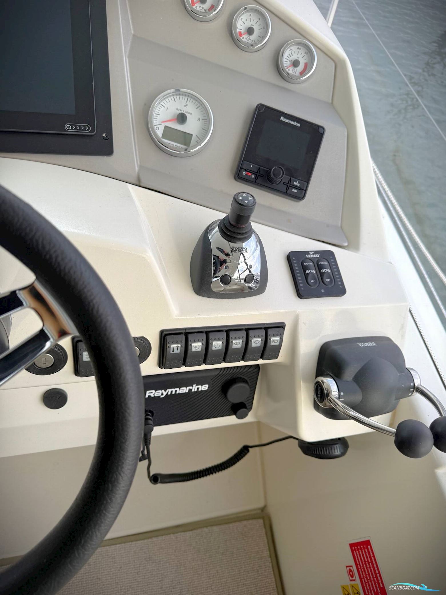 Prestige 42S - Twin Volvo Penta IPS500/Udstyr
