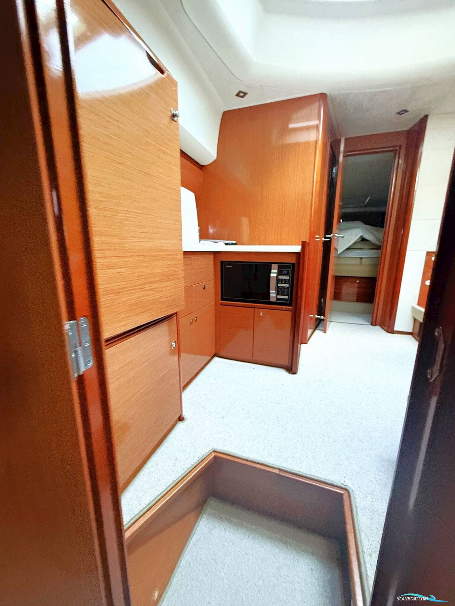 Prestige 42S - Twin Volvo Penta IPS500/Udstyr