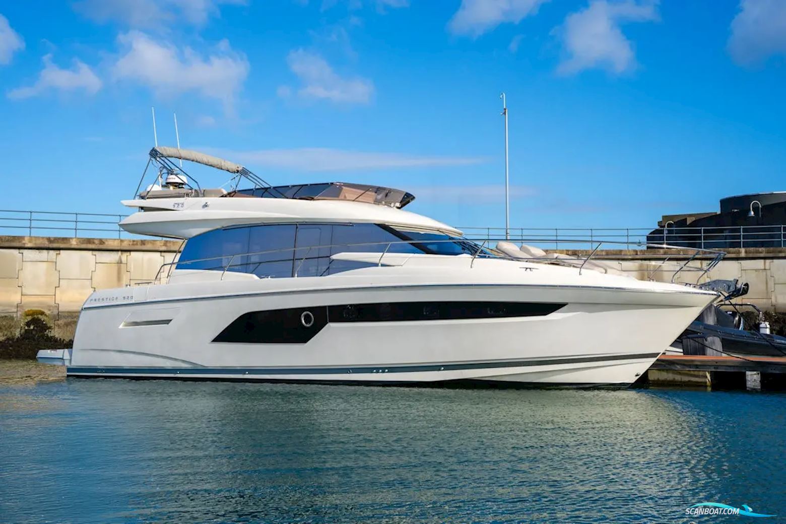 Prestige 520 Motorboten 2025, met Volvo Penta motor, Ierland