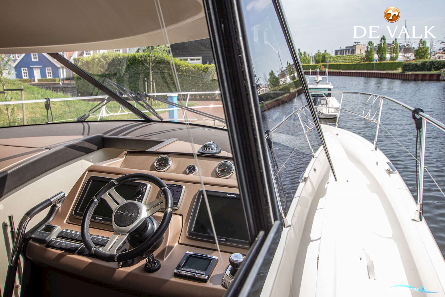 Prestige 550 Flybridge