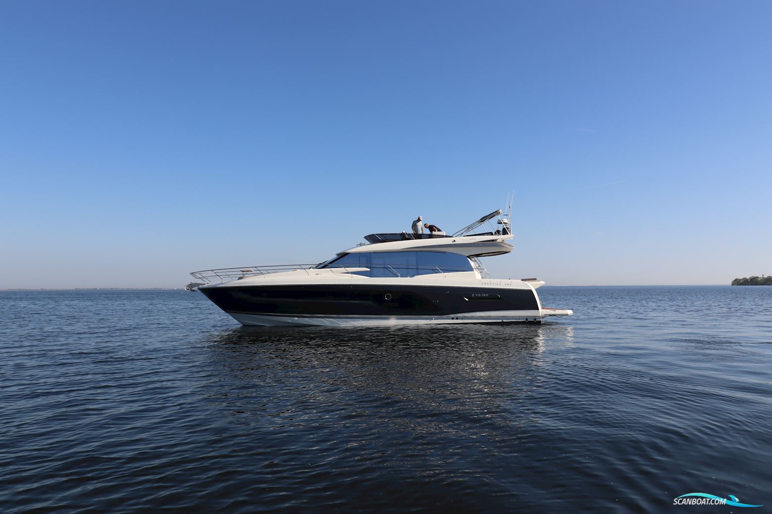 Prestige 590 Flybridge #64 Motorboten 2021, The Netherlands