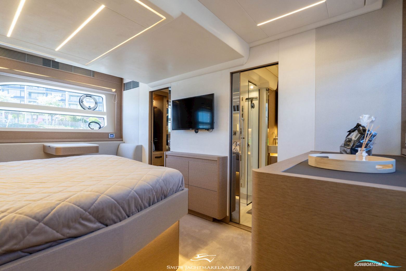 Prestige 590 Flybridge