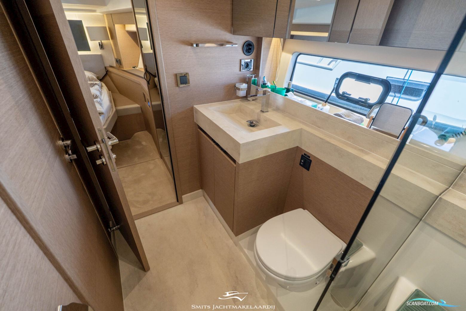 Prestige 590 Flybridge