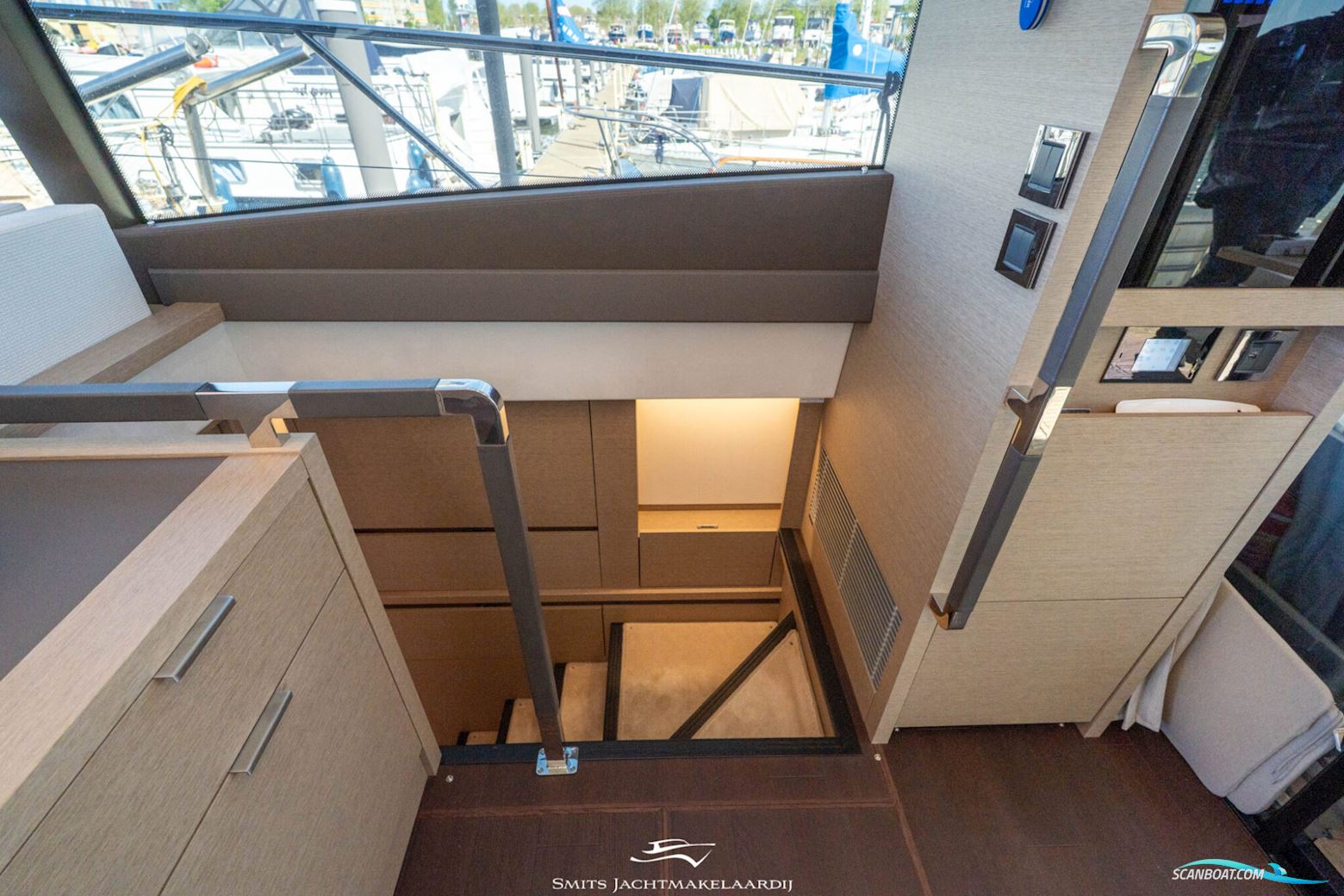 Prestige 590 Flybridge