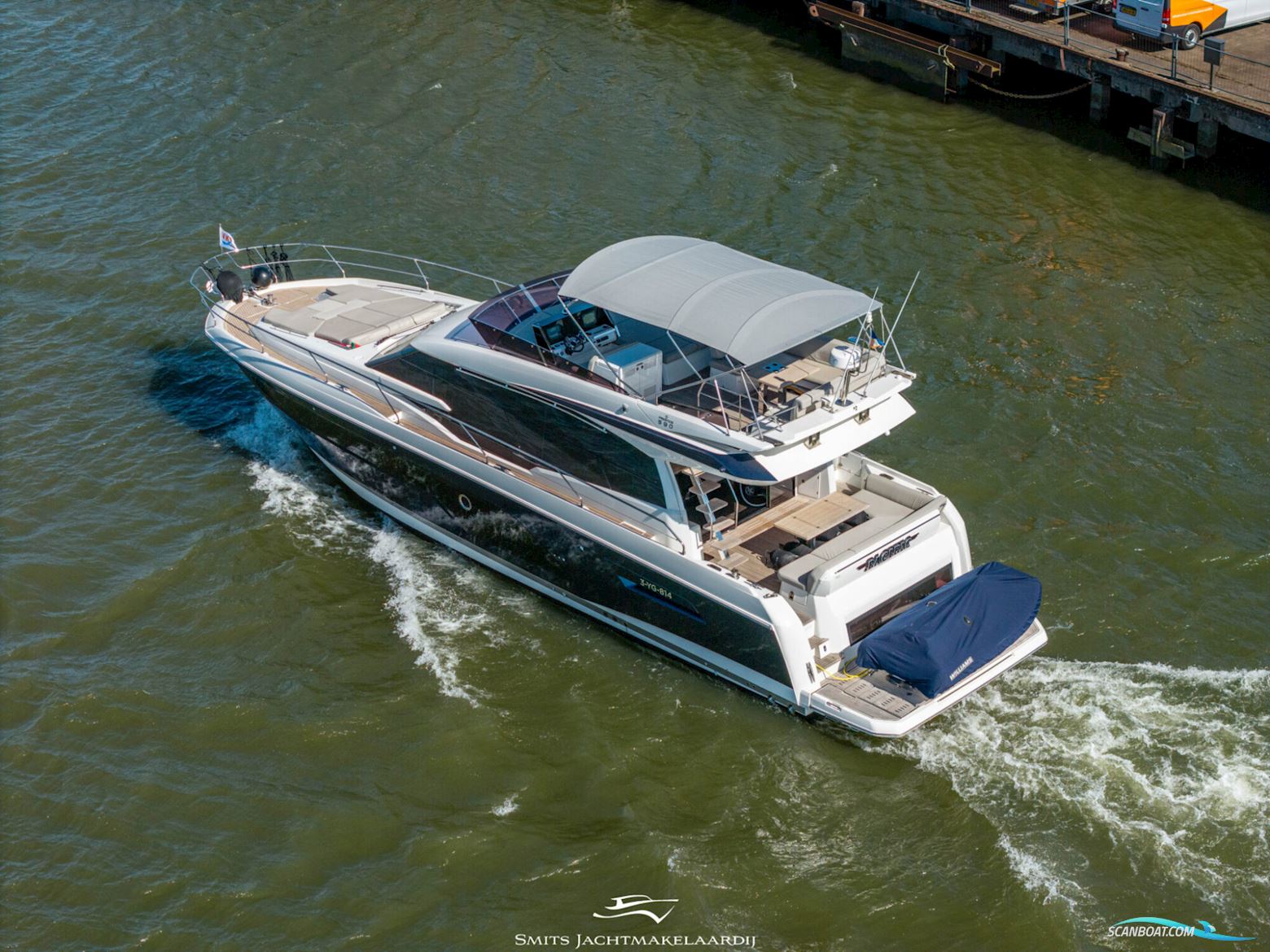 Prestige 590 Flybridge