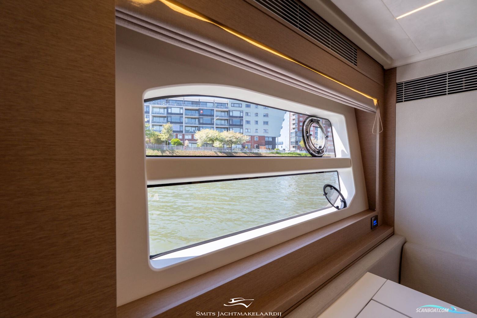 Prestige 590 Flybridge
