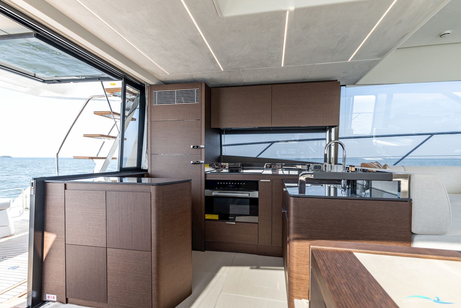 Prestige 590