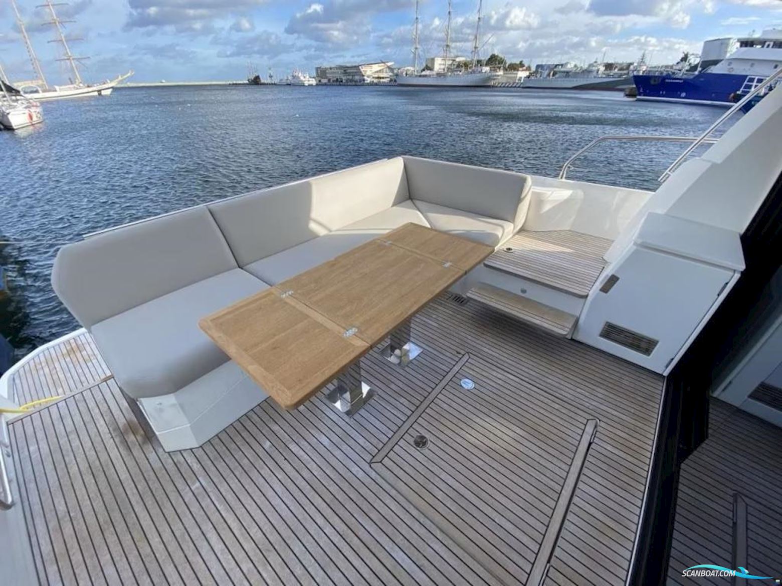 Prestige Jeanneau 520S